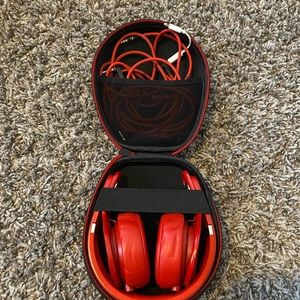 Beats MixR Headphones with two wires and case